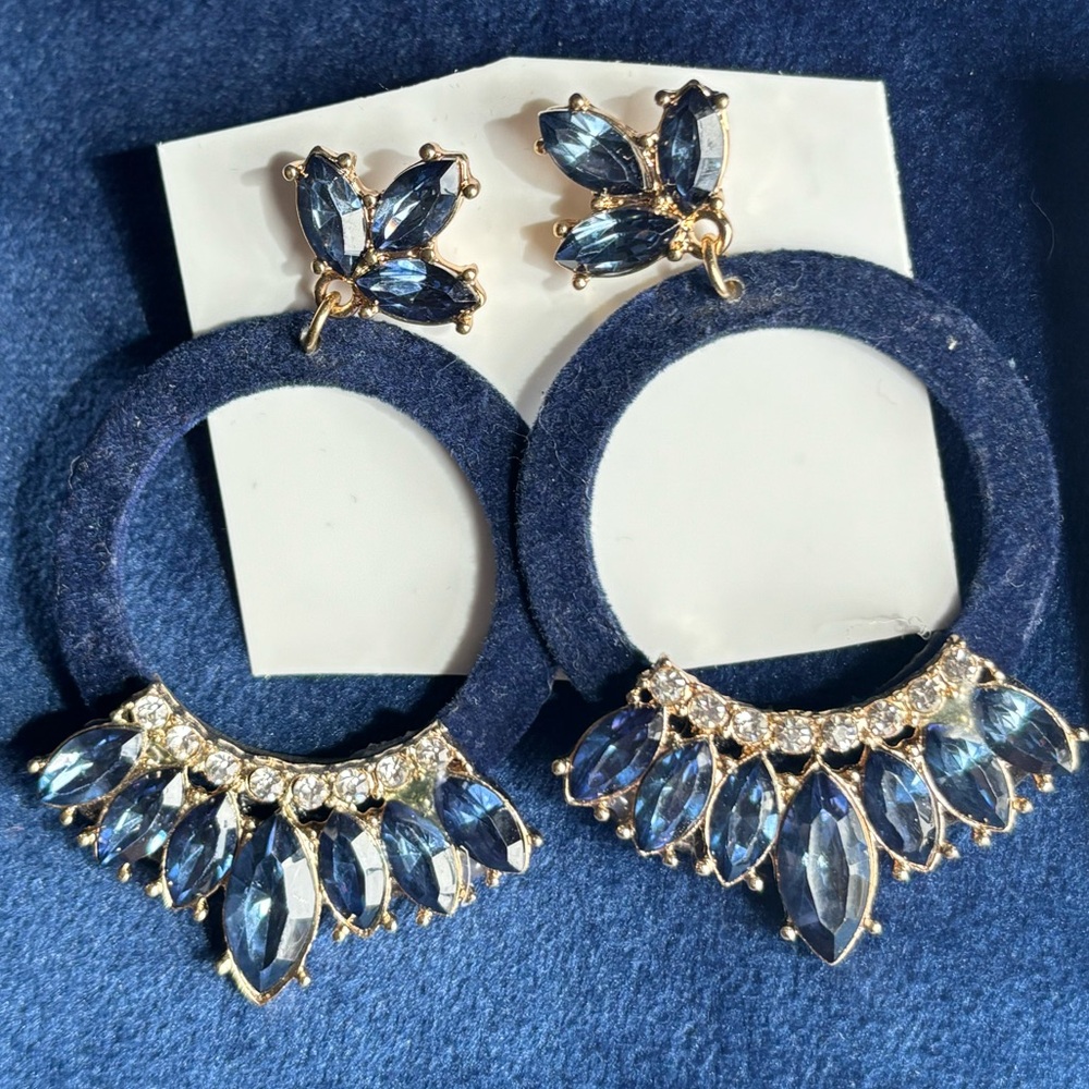 Earrings bundle - Picture 2 of 8